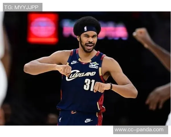 阿伦半场完美表现5中5贡献10分5板2助2帽泰森也不甘示弱3中3斩获9分 阿伦半场完美表现5中5贡献10分5板2助2帽泰森也不甘示弱3中3斩获9分