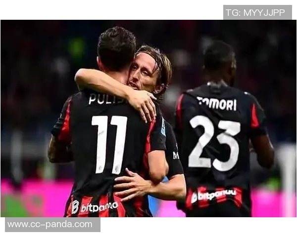 佩杜拉透露拉齐奥中场引援目标为奇克球员与萨里关系密切