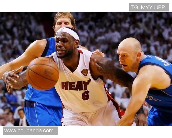 韦德谈文班神秘感称其未来发展难以预测如同外星人般不可思议 韦德谈文班神秘感称其未来发展难以预测如同外星人般不可思议